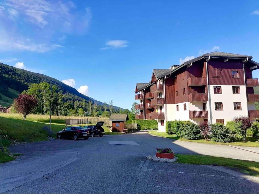 Charmant Appartement Au Pied Des Pistes De Lélex 外观 照片